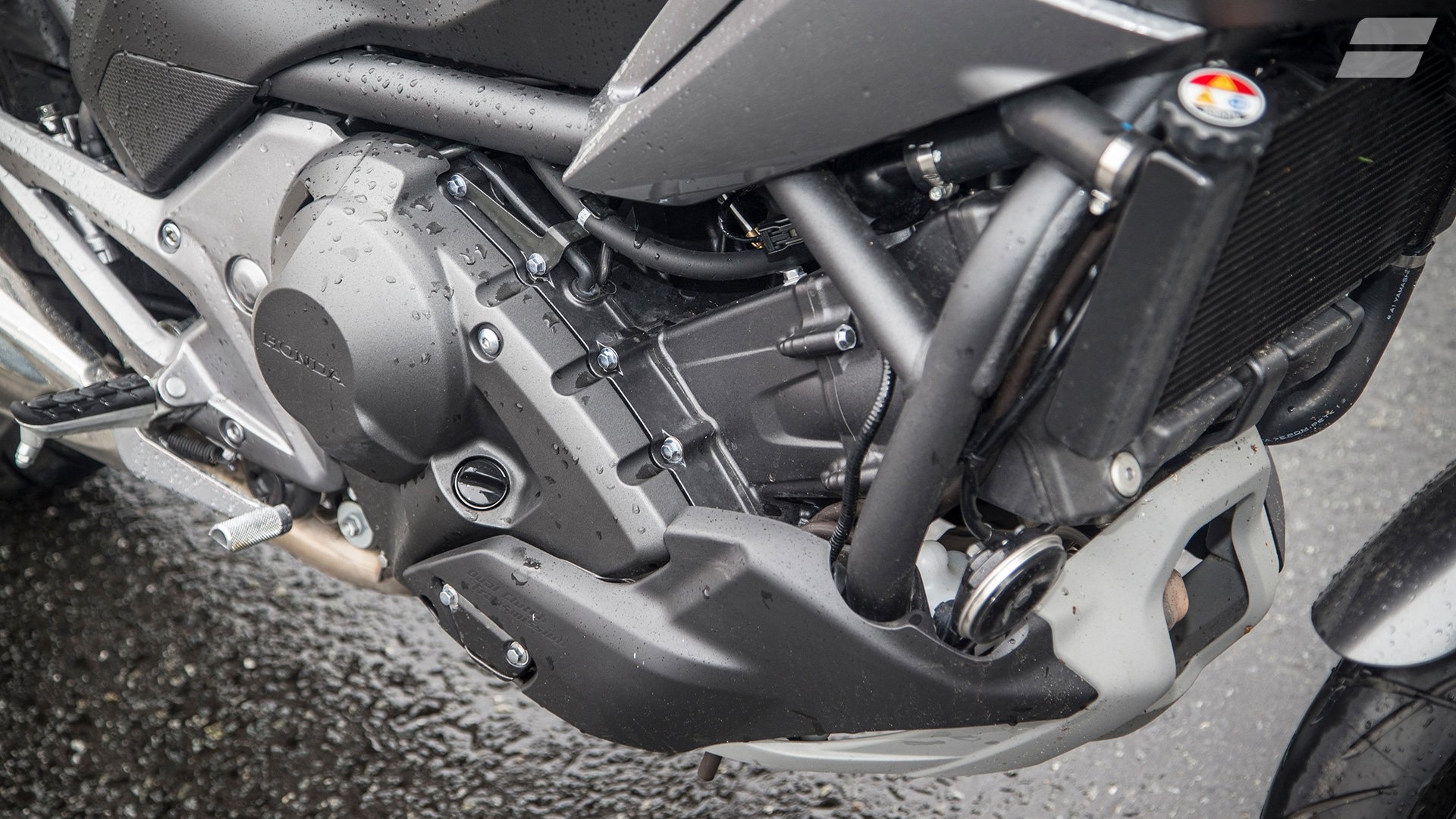 Honda NC750 Adventure (2013 - ) review | Autotrader